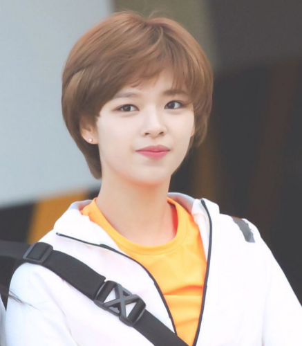 twice-jeongyeon-20160829