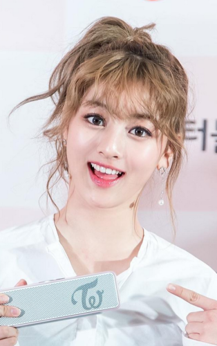 twice-jihyo-20161002