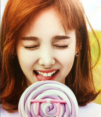 twice-nayeon-20161025