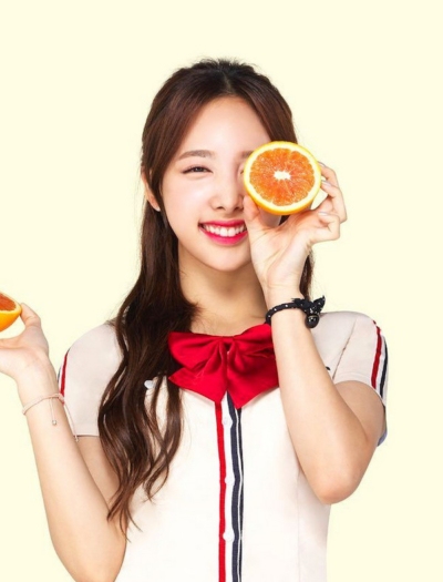 twice-nayeon-20170804