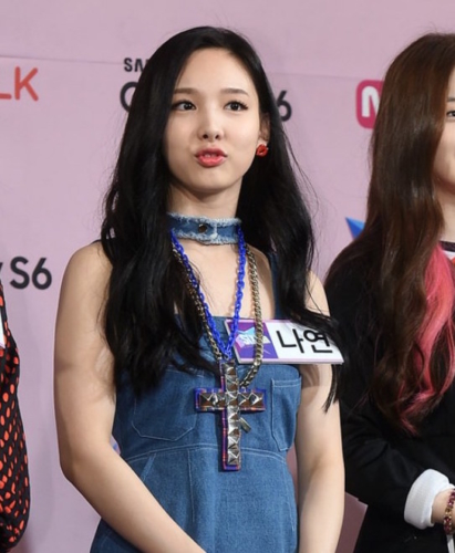 twice-nayeon-sixteen