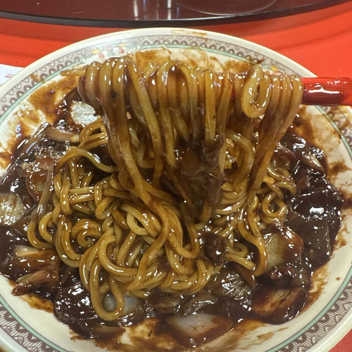 ジャージャー麺